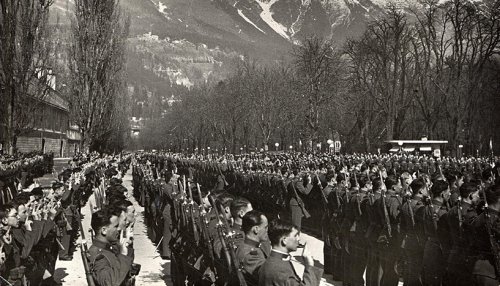 Angelobung/Vereidigung von Wehrmachtrekruten 1938, Innsbruck. © Stadtarchiv Innsbruck, StAI, Ph- 18525