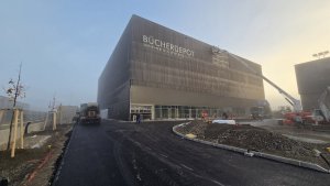 Neues Bücherdepot, Baustelle unmittelbar vor Fertigstellung